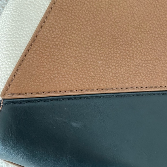 Nine West tote bag, pebbled leather, beige, brown and black. - Picture 3 of 9